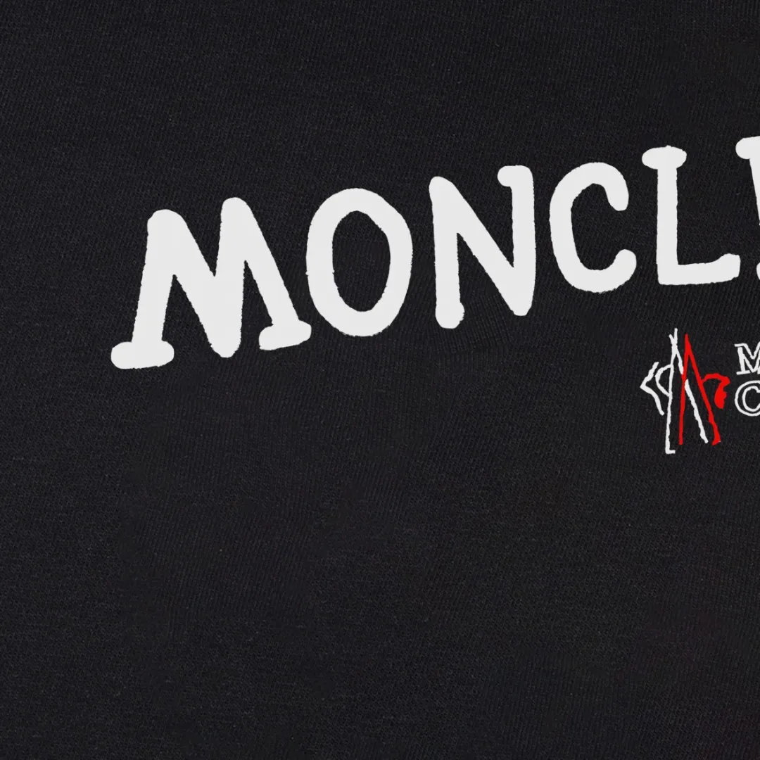 P80💰《Moncler~ 》 2026New Arrival Quality T ， , Versatile Quality ！ ‼ 32 250G ‼ ， ， ， ， T 🤪 Sizes：S-M-L-XL-2XL ：Black，White， Same Style